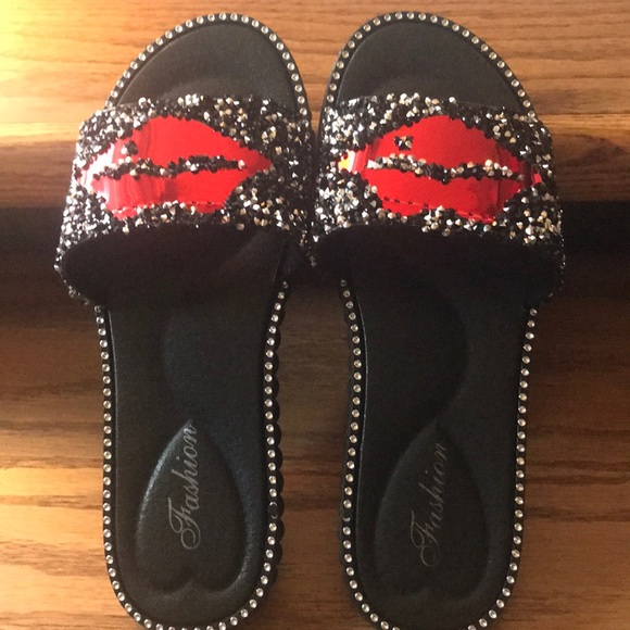 Studded Black Slides with Red Lips - Picture 2 of 6
